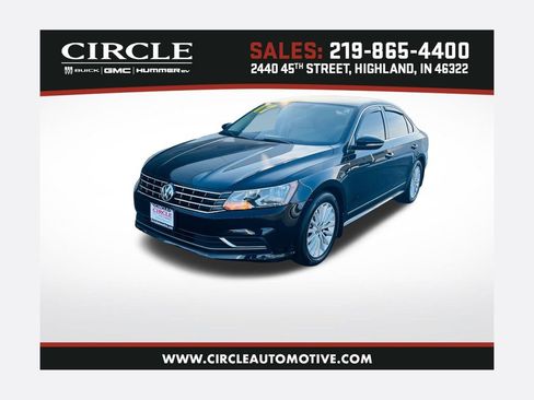 Used 2017 Volkswagen Passat 1.8T SE image 1