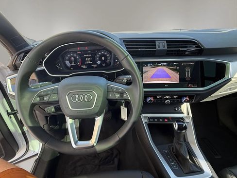 Used 2025 Audi Q3 2.0T Premium AWD/4WD image 11