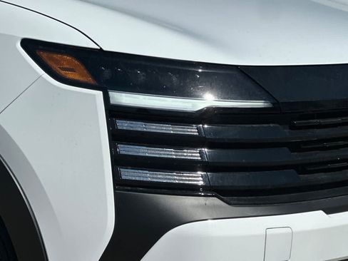 New 2026 Nissan Kicks SV image 28