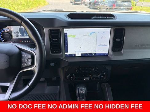 Used 2024 Ford Bronco Outer Banks AWD/4WD image 18