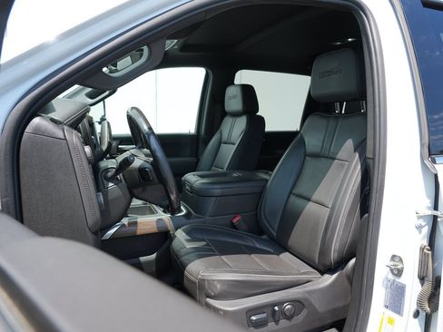 Certified 2022 Chevrolet Silverado 3500 High Country w/ Z71 Off-Road Package AWD/4WD image 12