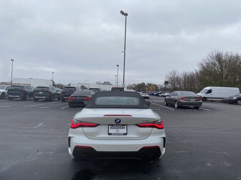 Used 2023 BMW 430i Convertible w/ M Sport Package image 4