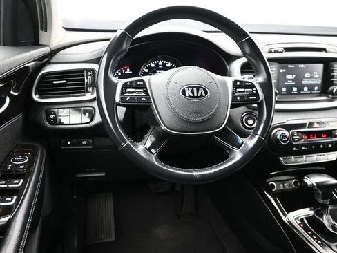 Used 2019 Kia Sorento EX image 14