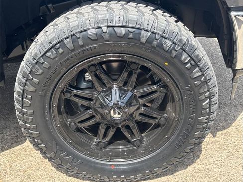 Used 2019 Ford F150 XLT w/ Equipment Group 302A Luxury AWD/4WD image 9