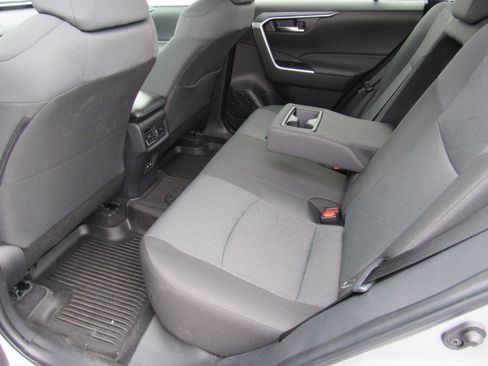 Used 2025 Toyota RAV4 XLE w/ Convenience Package image 36