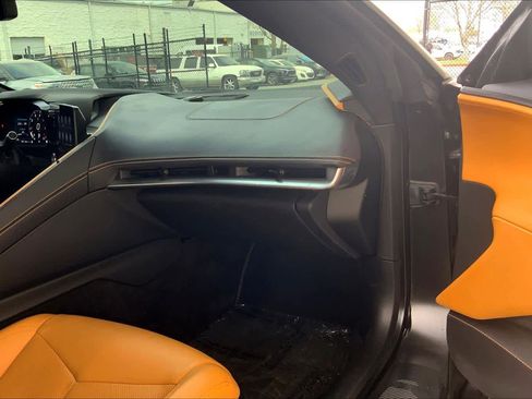 Used 2023 Chevrolet Corvette Stingray Preferred Conv RWD image 17
