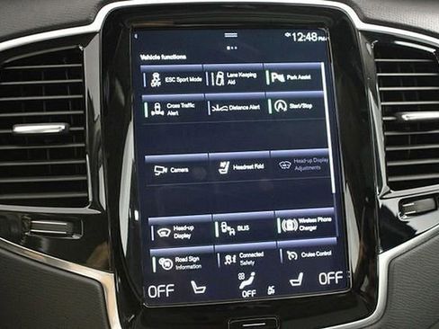 Used 2021 Volvo XC90 T6 Momentum w/ Protection Package Premier image 36