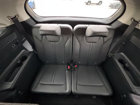 Used 2024 Kia Sorento S AWD/4WD image 31