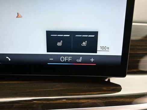 Used 2024 BMW X5 xDrive50e image 23