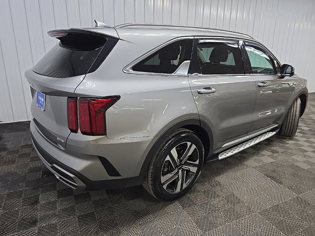 Used 2023 Kia Sorento SX Prestige w/ Panoramic Sunroof Package AWD/4WD image 10