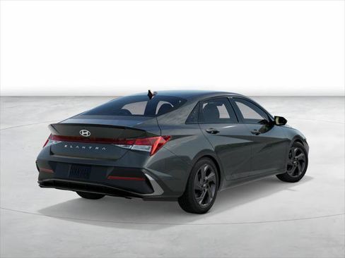 New 2026 Hyundai Elantra Sport image 4