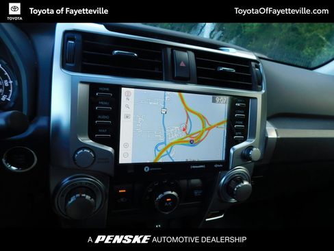 Used 2023 Toyota 4Runner SR5 Premium w/ Moonroof Package AWD/4WD image 10