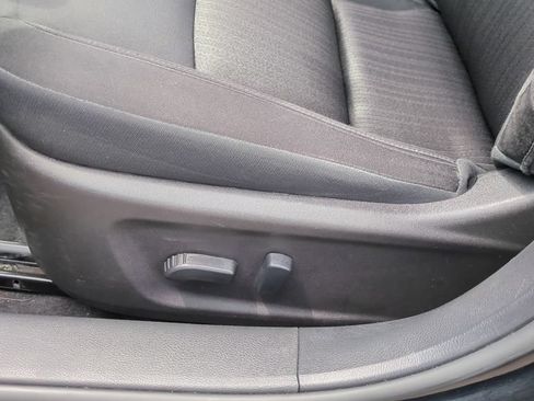 Used 2024 Nissan Altima 2.5 SV FWD image 12