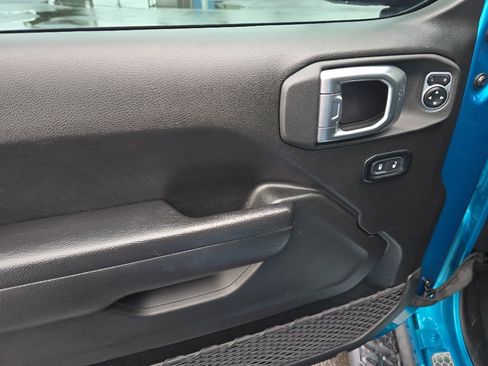 Used 2024 Jeep Wrangler Unlimited Rubicon 4xe w/ Technology Group image 12