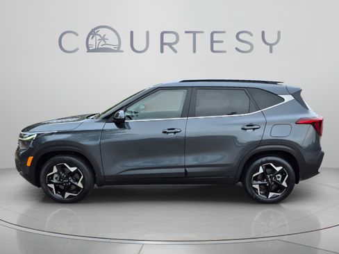 Used 2024 Kia Seltos EX AWD/4WD image 2