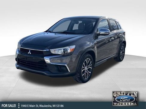 Used 2017 Mitsubishi Outlander Sport ES image 1