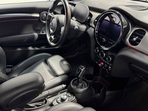 Used 2022 MINI Cooper S image 15