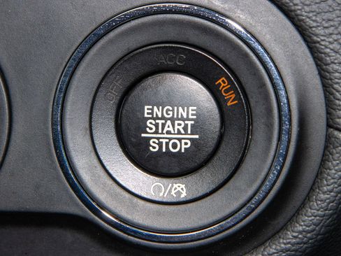 Used 2019 Maserati Levante image 30