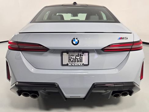 New 2026 BMW M5 w/ Executive Package image 5