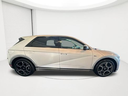 Used 2024 Hyundai Ioniq 5 Limited AWD/4WD image 4
