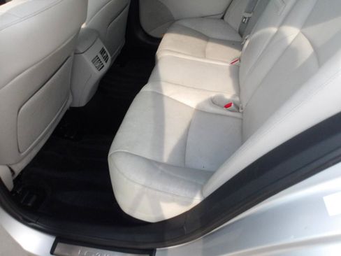 Used 2011 Lexus ES 350 FWD image 17