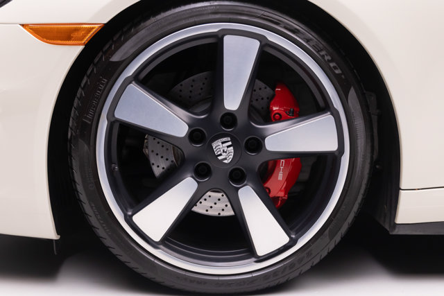 Used 2014 Porsche 911 50th Anniversary Edition RWD image 5