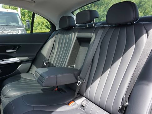 Used 2024 Mercedes-Benz E 350 4MATIC Sedan image 14