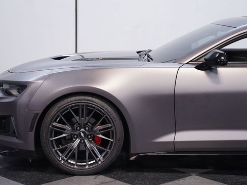 Used 2018 Chevrolet Camaro ZL1 image 20