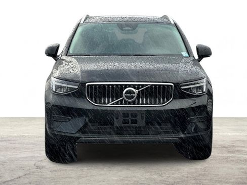 New 2025 Volvo XC40 B5 Core w/ Protection Package Premier image 10