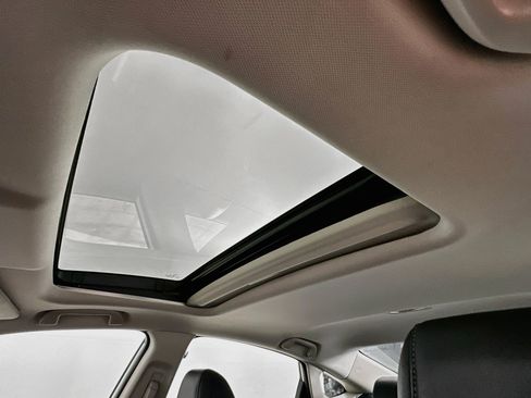 Used 2019 Honda Insight Touring image 26
