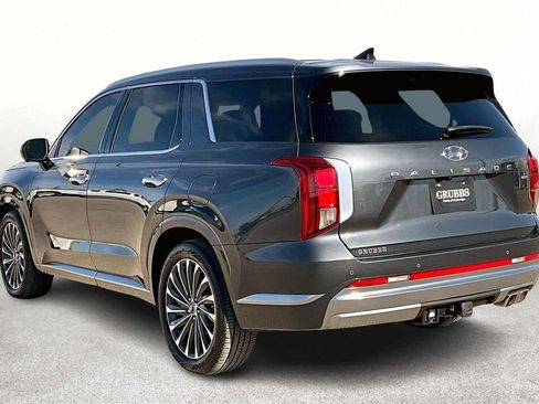 Used 2024 Hyundai Palisade Calligraphy image 16