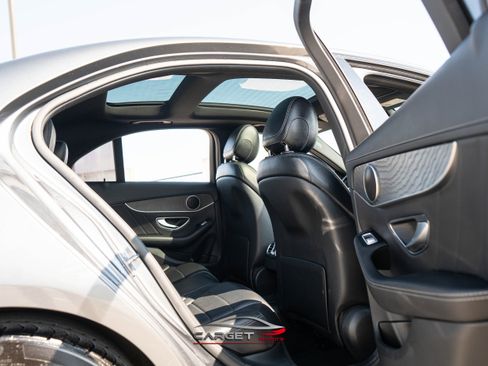 Used 2017 Mercedes-Benz C 300 4MATIC Sedan w/ Sport Package image 19