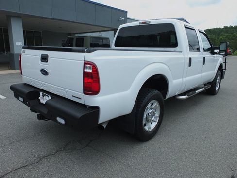 Used 2016 Ford F250 XLT AWD/4WD image 3