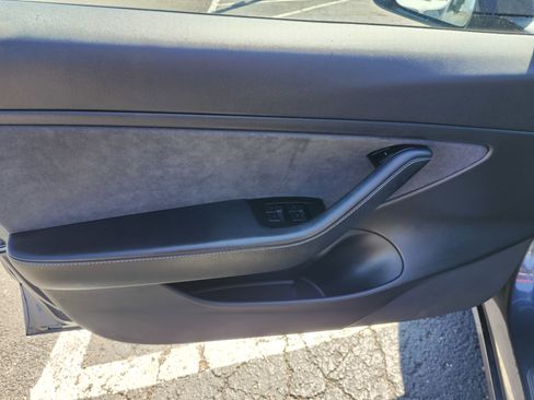 Used 2020 Tesla Model 3 Performance image 24