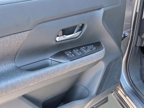 New 2026 Nissan Kicks SV image 16