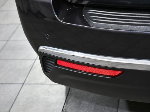 Used 2022 Chevrolet Tahoe LT w/ Luxury Package image 83