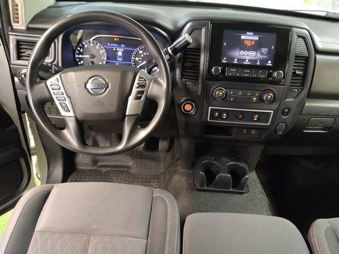 Used 2022 Nissan Titan S image 22