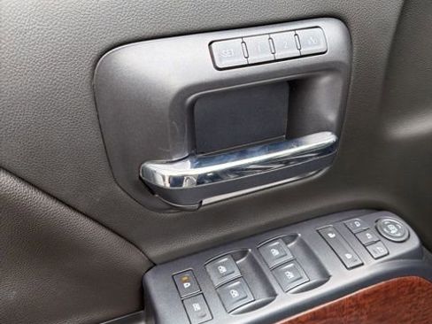 Used 2018 GMC Sierra 1500 SLT image 13