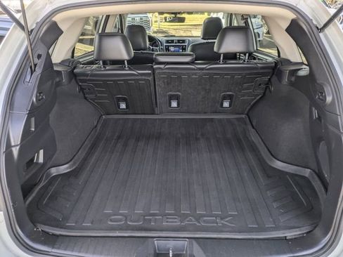 Used 2019 Subaru Outback 3.6R Limited image 29