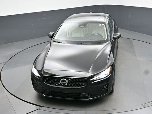 Used 2023 Volvo S60 B5 Ultimate w/ Protection Package Premier FWD image 41