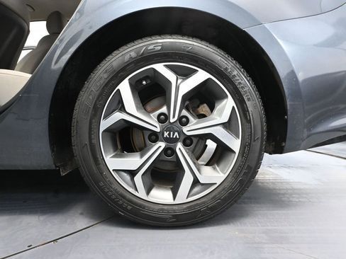 Used 2019 Kia Forte LXS image 13