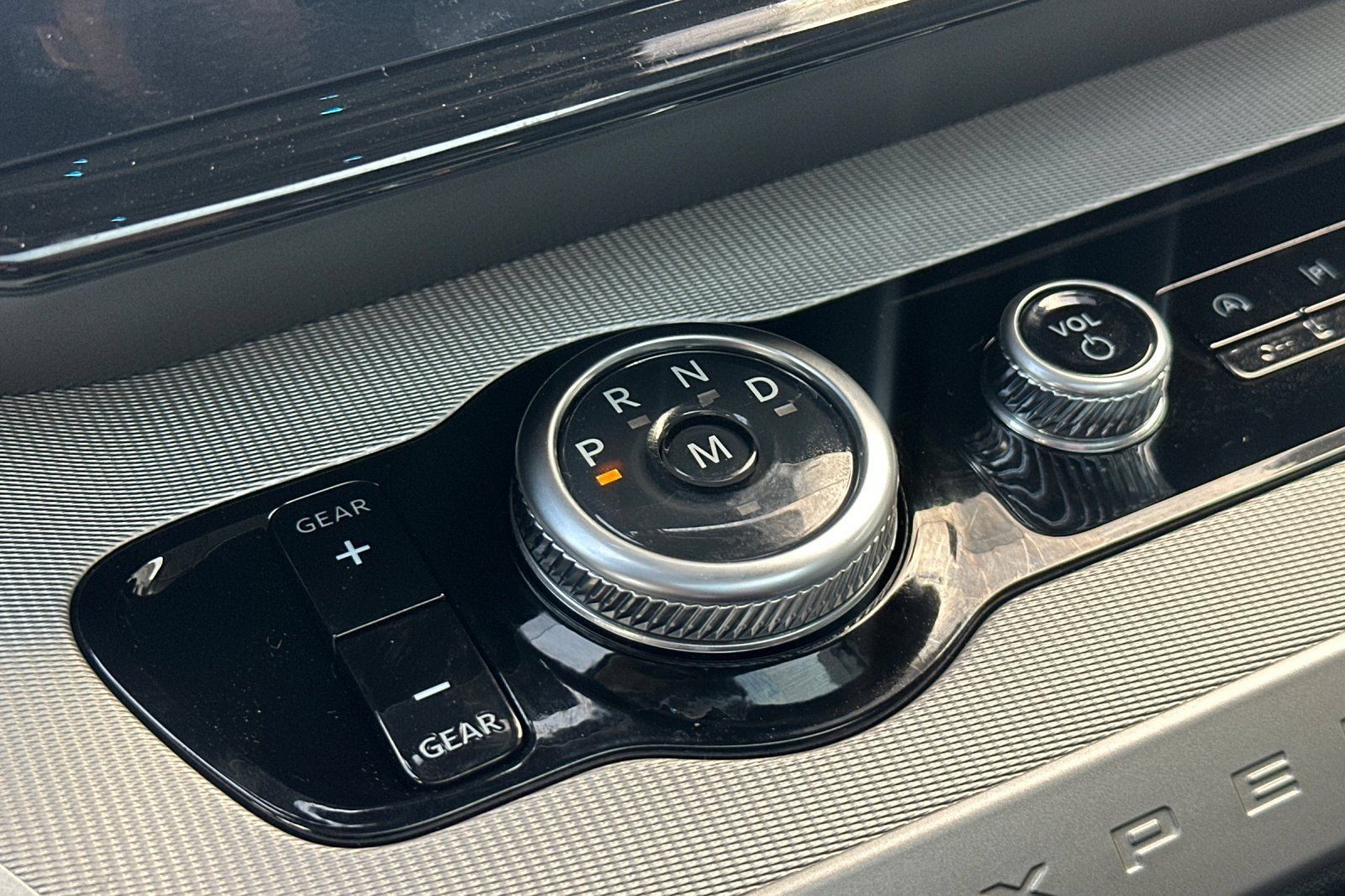 New 2025 Ford Expedition Active AWD/4WD image 23
