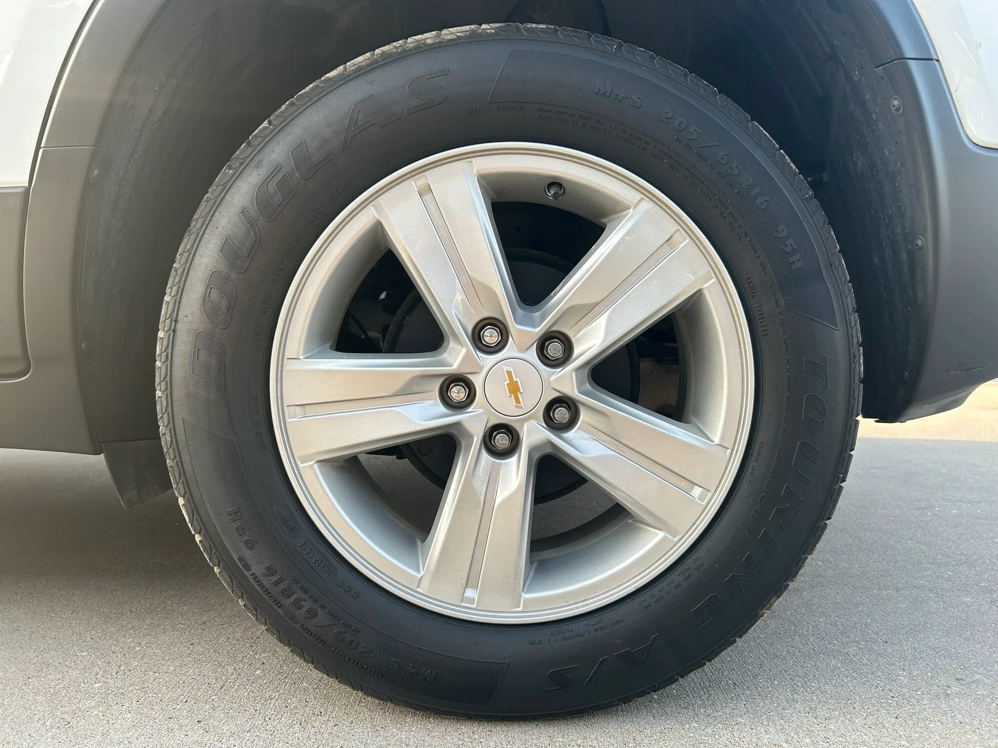 Used 2020 Chevrolet Trax LT w/ LT Convenience Package FWD image 24