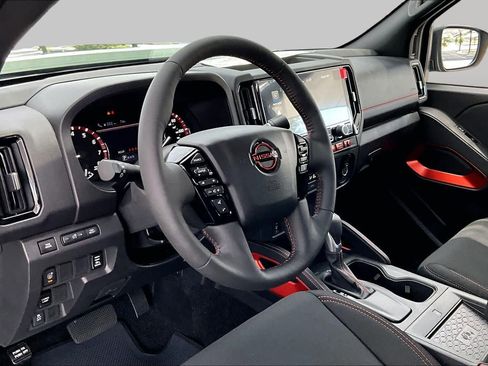 New 2026 Nissan Frontier Pro-X w/ Pro-X Convenience Package RWD image 8