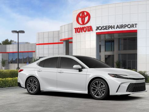 New 2026 Toyota Camry Hybrid AWD/4WD image 30