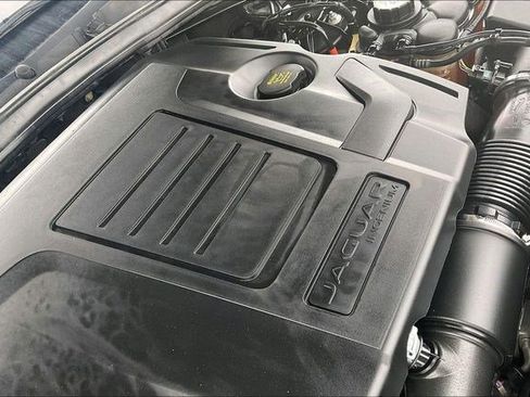 Used 2021 Jaguar F-PACE S image 37