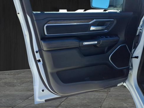 Used 2020 RAM 1500 Laramie w/ Off Road Group AWD/4WD image 24