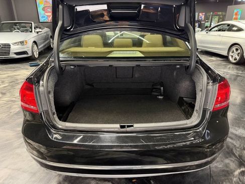 Used 2013 Volkswagen Passat TDI SEL Premium FWD image 19
