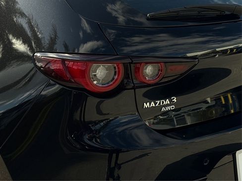 Used 2023 MAZDA MAZDA3 Hatchback w/ Appearance Package image 15