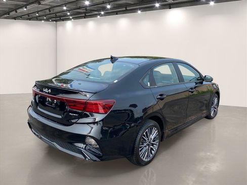 Certified 2024 Kia Forte GT-Line FWD image 8